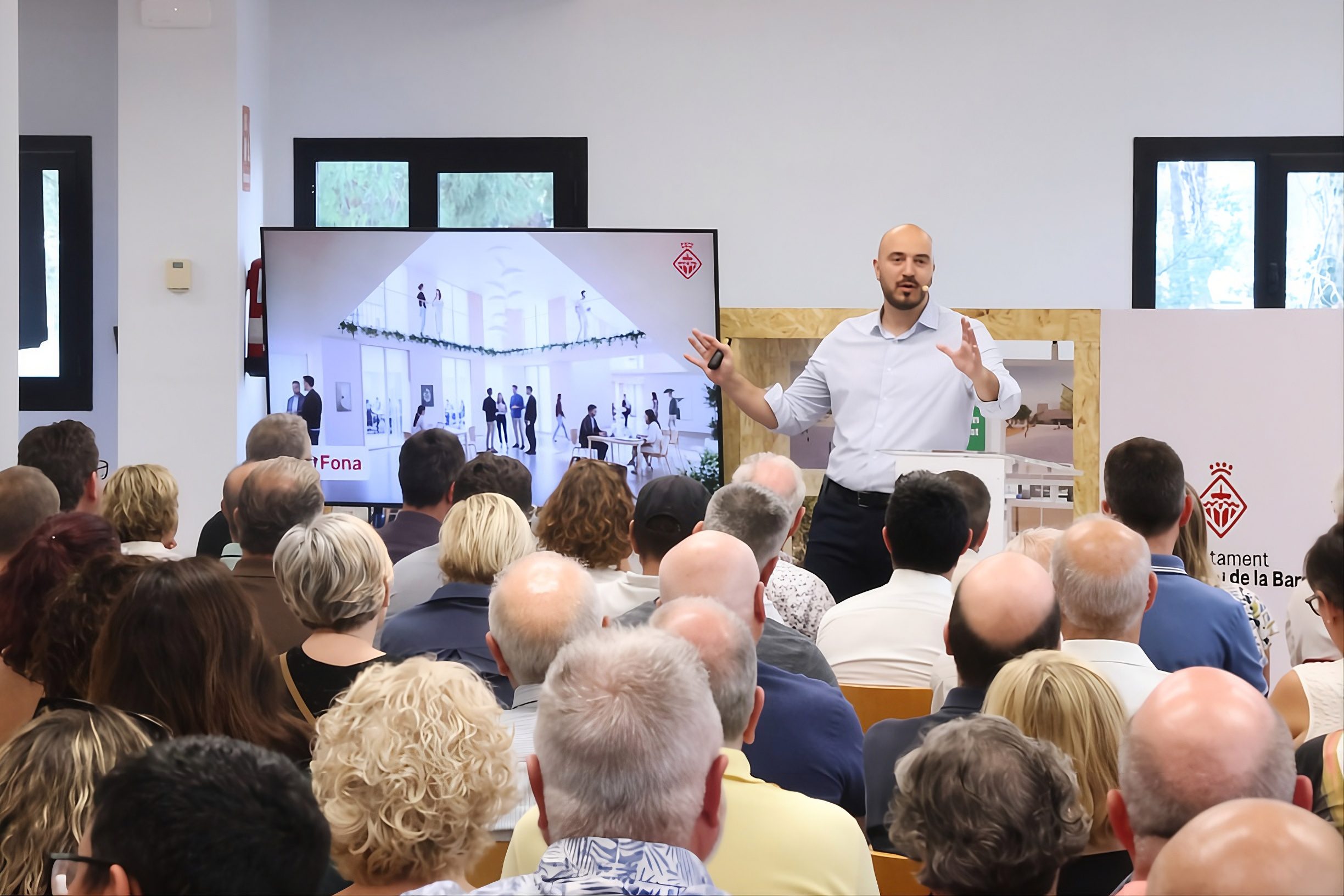 L'alcalde Marc Giribet presenta el full de ruta de Sant Andreu de la Barca a la Biblioteca Aigüestoses, juny 2026