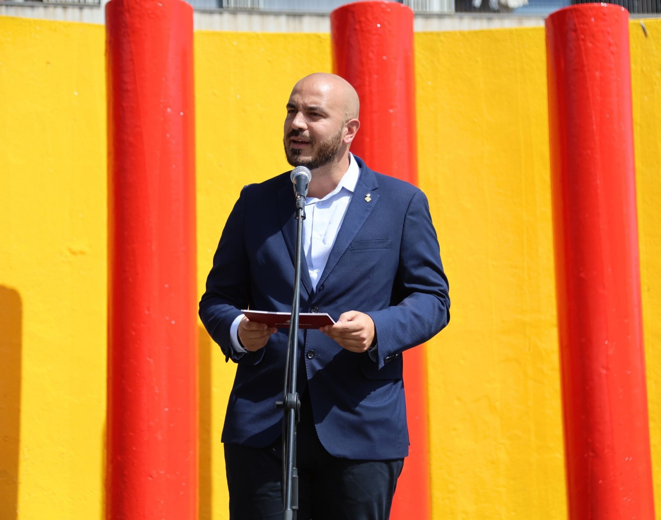 L'alcalde Marc Giribet durant l'acte institucional de la Diada 2026 a Sant Andreu de la Barca